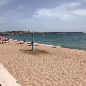 Appartement En Front De Mer Avec Parking Privatif