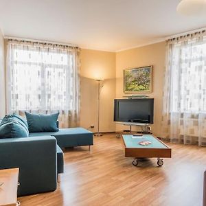 Old Town Apartment Next To Saint Peter'S Church