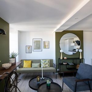 Appartement à 2 Chambres à Coucher