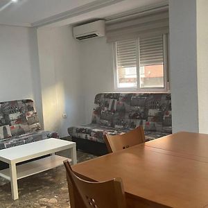 Alquiler Universidades Malvarrosa Playa Maritim Valencia Solo Para Familias Con Ninos
