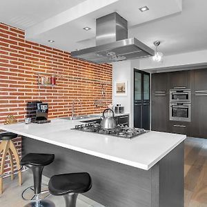 Appartement à 2 Chambres à Coucher