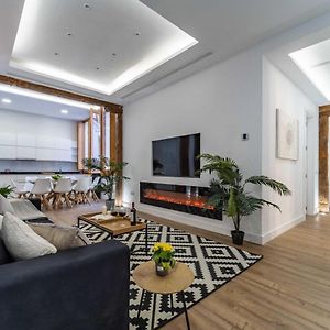 Exclusive Luxury Apartment In Central Madrid