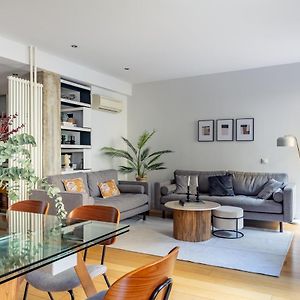 Appartement à 3 Chambres à Coucher