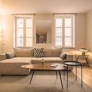 Appartement à 2 Chambres à Coucher