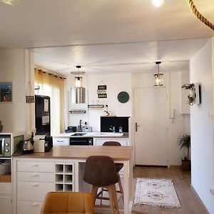 Maison Du Bonheur 2 A Troyes Logement Entier Avec Parking