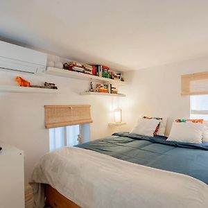 For You Rentals Teatro Real Plaza Apartment Temporal Saint Martin Madrid Tru5