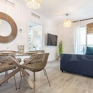 Stylish Apartments With Balcony & Parking Near The Beach By Rems