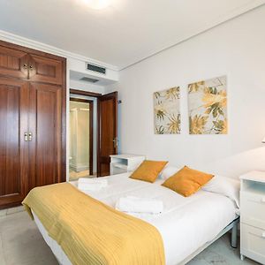 Appartement à 3 Chambres à Coucher