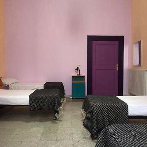 Dormitory Room Mixed
