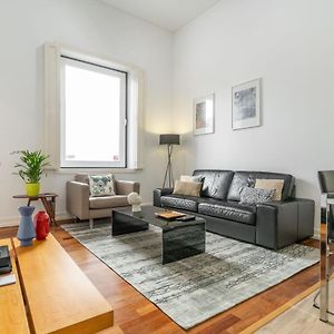 Appartement à 2 Chambres à Coucher