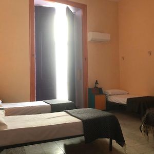 Chambre Juste Pour Femmes Dortoir