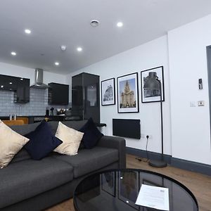 Appartement à 2 Chambres à Coucher