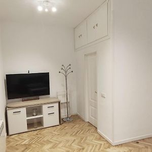 Lovely Apartment In Madrid Center