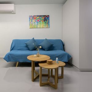 Fully Renovated Underground Flat In Pagrati