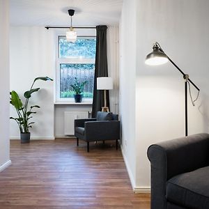 Sonnig & Helle Wohnung Alexanderplatz In 15Min Zu Erreichen, Herthastrasse Sehr Schoen Und Gross Fuer Gruppen Geeignet