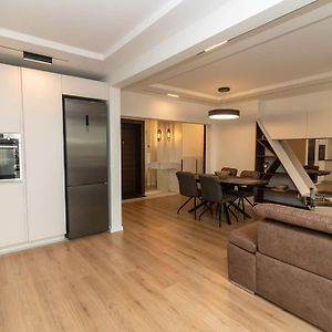 Gran Capital Top Central Apartment