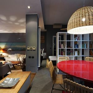 Appartement à 2 Chambres à Coucher