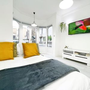 Appartement à 2 Chambres à Coucher