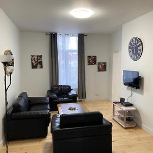 Appartement à 3 Chambres à Coucher