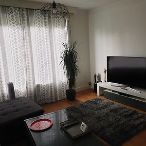 Appartement à 2 Chambres à Coucher
