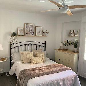 Appartement à 3 Chambres à Coucher