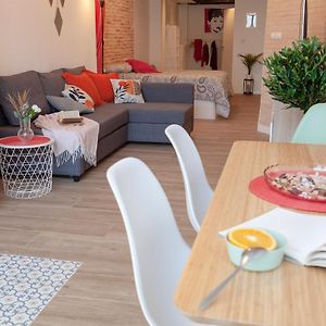 Nb - Cozy Loft Steps From City Of Arts & Sciences