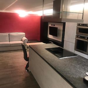 Appartement à 3 Chambres à Coucher