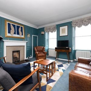 Joivy Eclectic Apartment Near Edinburgh Castle