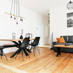 Appartement à 3 Chambres à Coucher