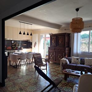 Appartement à 3 Chambres à Coucher