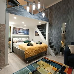 Suzan'S Apartment In The Heart Of Budapest