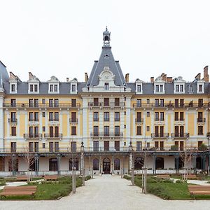 Ancien Palace Bernascon Vue Sur Lac Classe 3 Etoiles