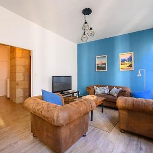Votre Famille A Perigueux Charme & Confort