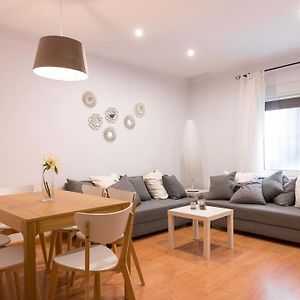 Appartement à 3 Chambres à Coucher