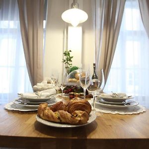 Vintage Apartment At Basilica