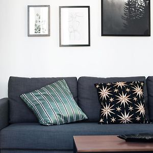 Appartement à 2 Chambres à Coucher