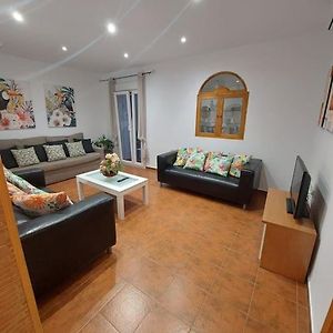Appartement à 3 Chambres à Coucher