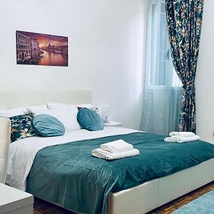 Chambre Lit Queen-Size