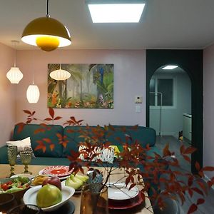 Appartement à 2 Chambres à Coucher