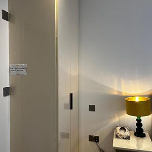 Private Bathroom Single Room