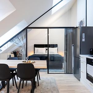 Appartement à 2 Chambres à Coucher