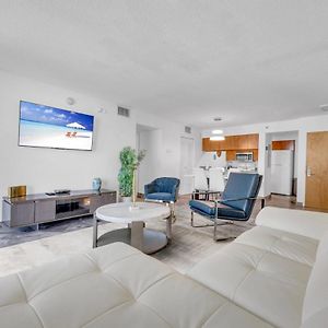 Luxury 2 Bedrooms Brickell Bay Apartment