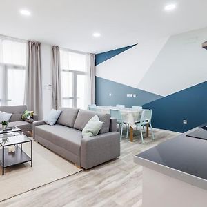 Appartement à 2 Chambres à Coucher