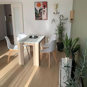 Appartement à 2 Chambres à Coucher