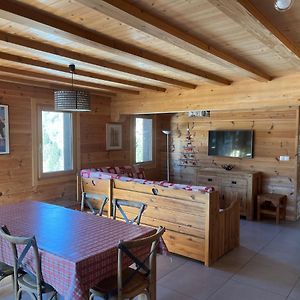 Appartement à 3 Chambres à Coucher
