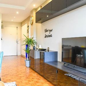 Grand Appartement Avec Balcon Et Parking