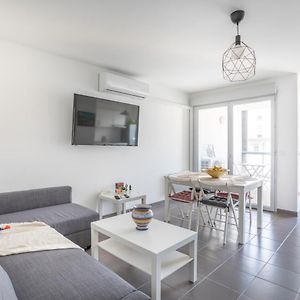 New Joliette Comfortable Apartment Well Located With Private Parking