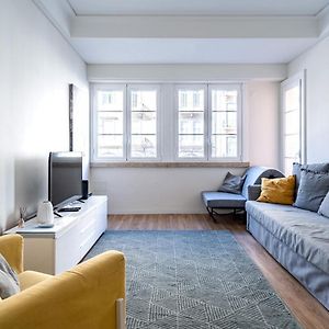 Appartement à 2 Chambres à Coucher