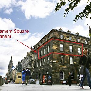 Parliament Sq Apt 12 Royal Mile