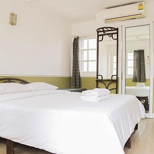 Chambre Standarde Lit Queen-Size